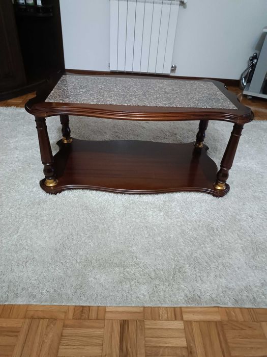 Mobília usada estilo clássico