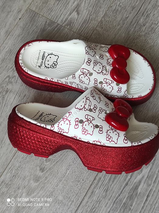 Кроксы, Crocs  Hello Kitty Stomp Slide.M5 W7.