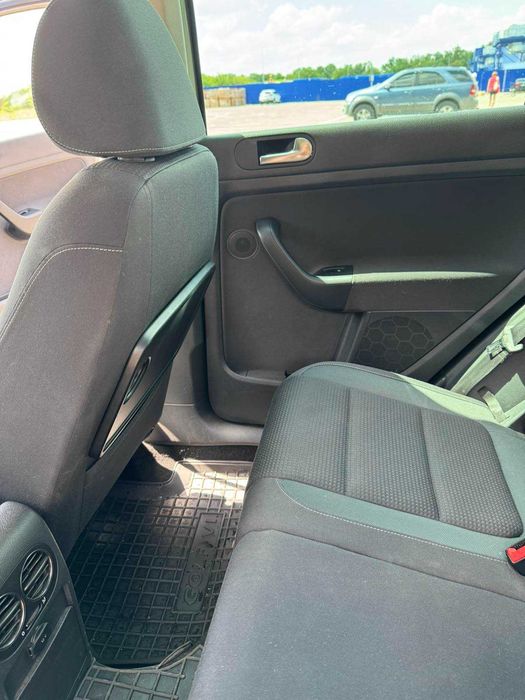 Продаж авто Volkswagen Golf Plus 2011