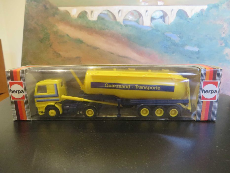 Camião colecção HERPA Scania 142 E / escala 1/87 - NOVO / RARO