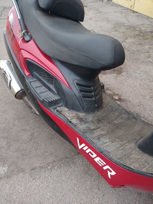 Скутер MX  150F красного цвета