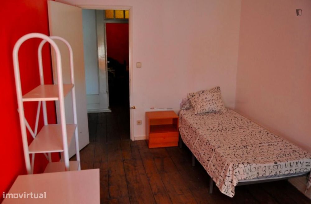Quarto - localizado em Covilha