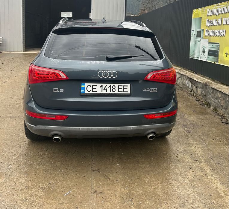 Продаю машину Audi Q5 2008 року