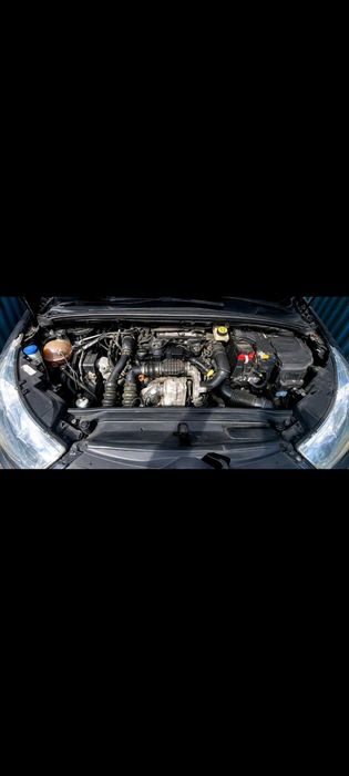 2014 citroen C4 дізель механічна 1.6 TDi хетчбек!