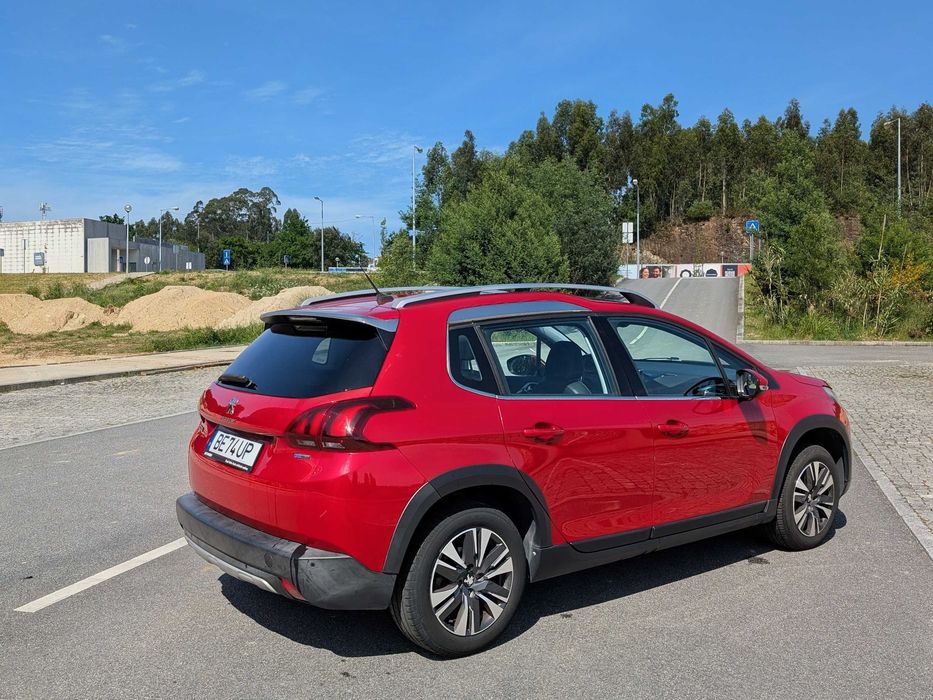 Peugeot 2008 1.2 PureTech Allure