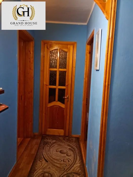 Продам 2 кімнатну квартиру біля Дендропарку