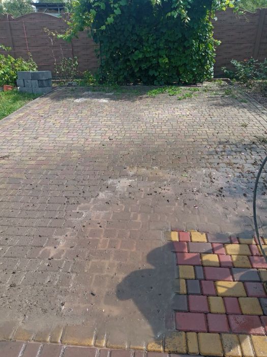 Чистка  / Миття /Бруківки .