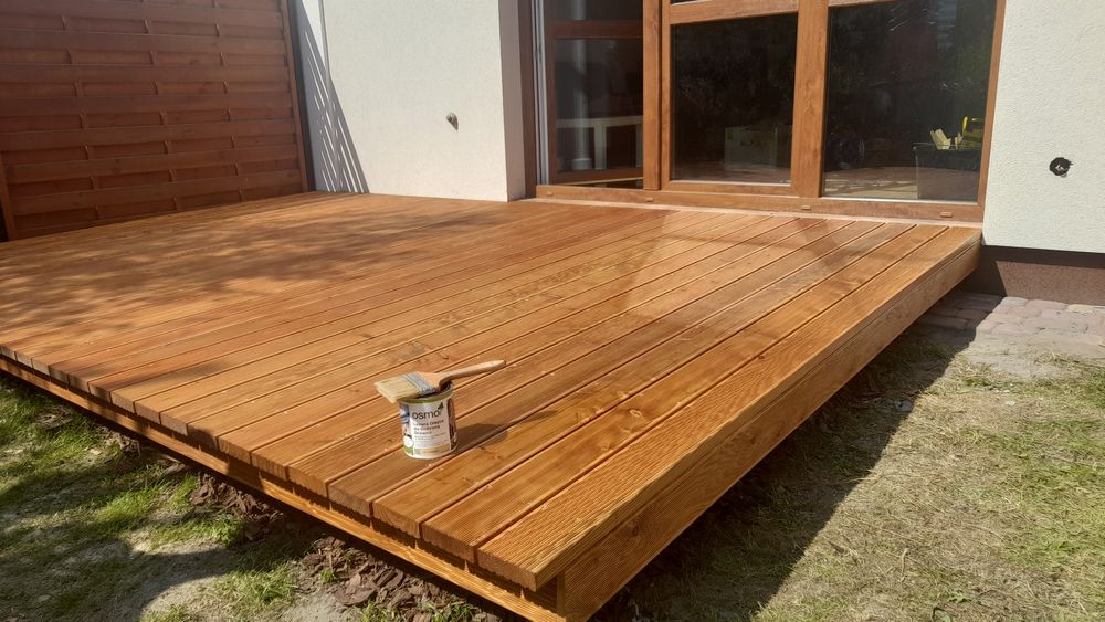 Taras drewniany zabudowa tarasu deska tarasowa modrzew