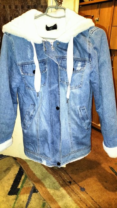 Куртка жіноча демісезонна(стан нової)