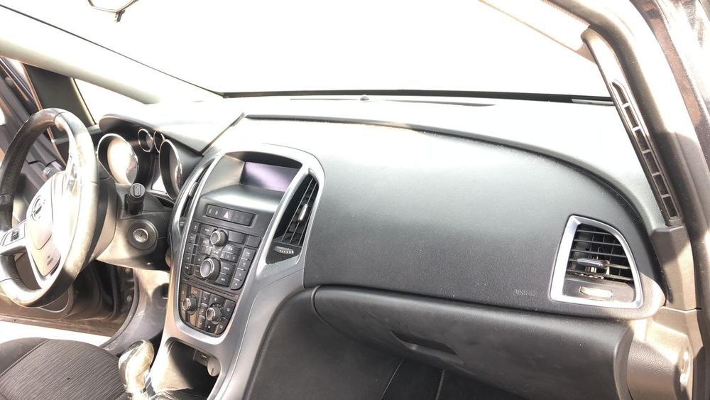 Injetor Opel Astra J Berlina 5P