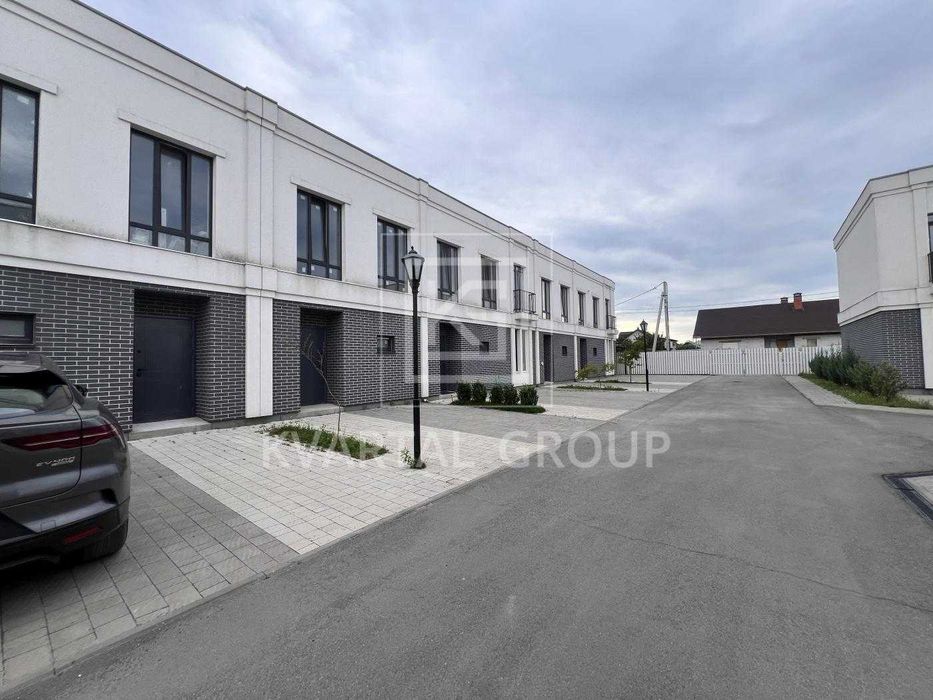 Продам таунхаус в комплексі закритого типу Lake Kanevo. Без комісії!