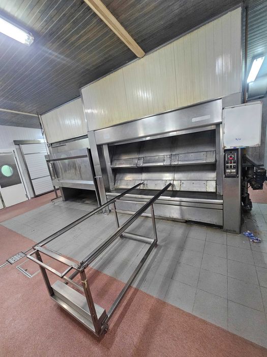 Trespasse fábrica assar leitões