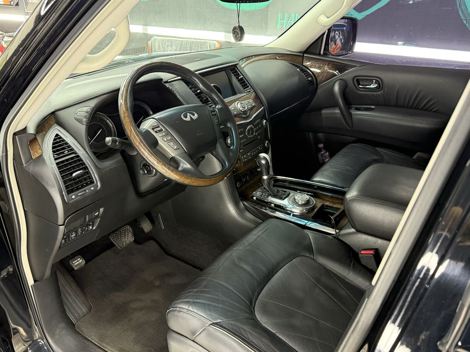 Infiniti QX 56 в ідеальному стані