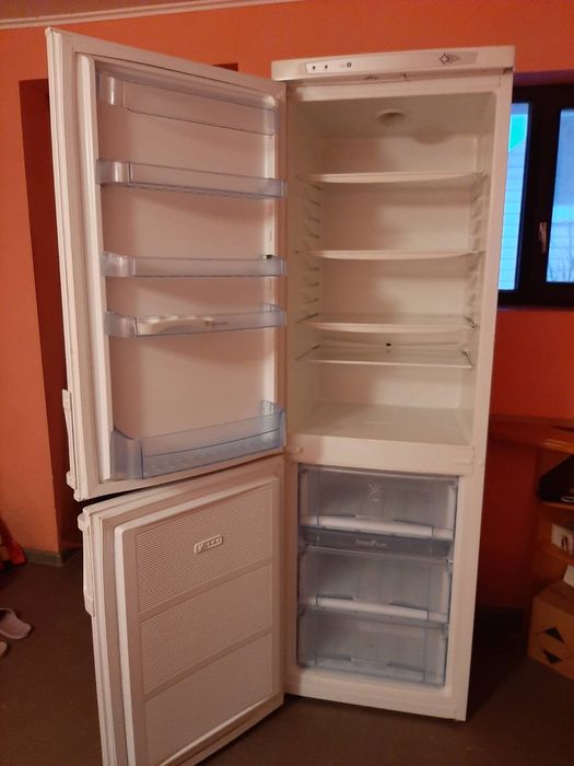 Продам неробочій холодильник