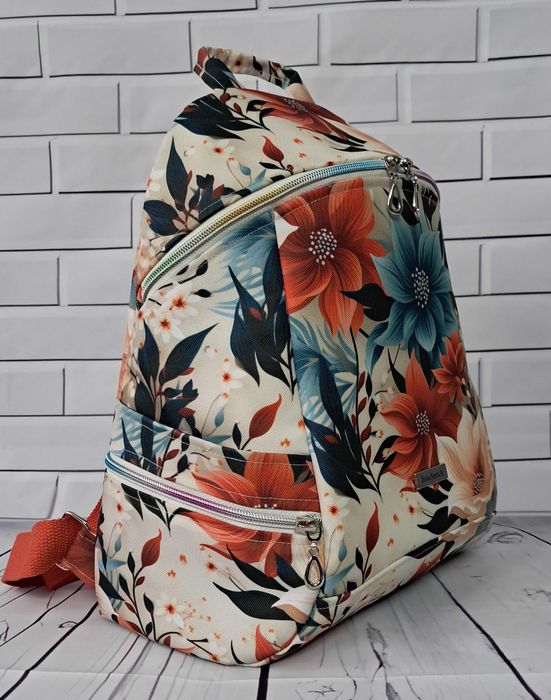 Plecak handmade - szyty z tkaniny wodoodpornej.