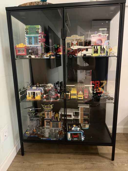 Vitrine Rudsta do Ikea