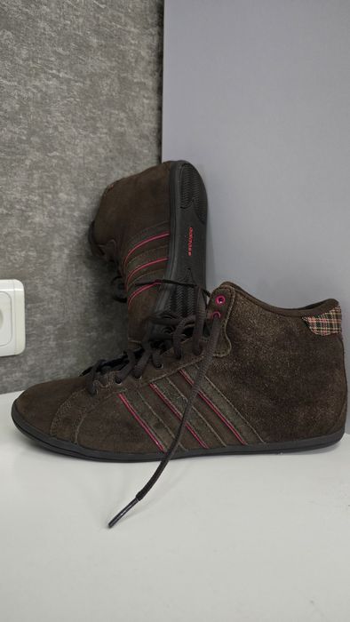 Кросівка жіночі adidas neo