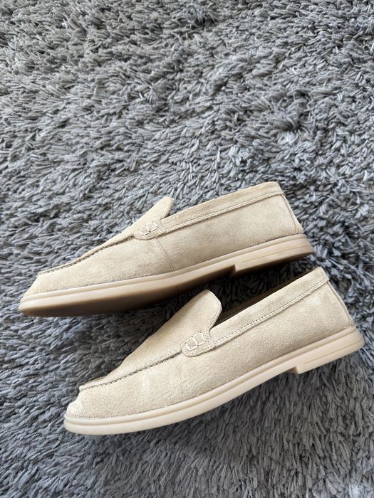 Beżowe mokasyny zamszowe Massimo Dutti 37