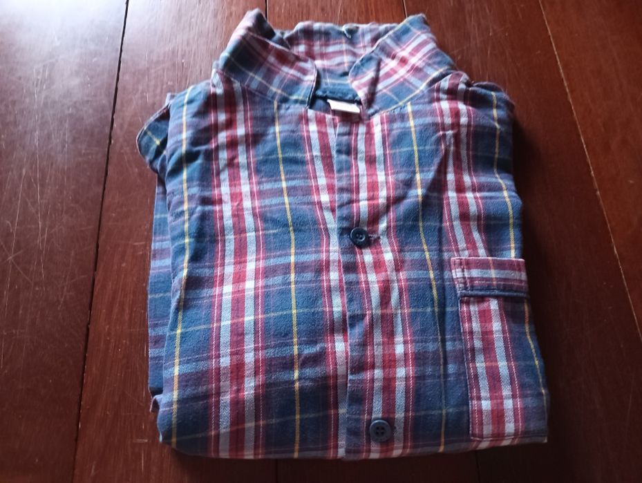 Conjunto de pijama colorido