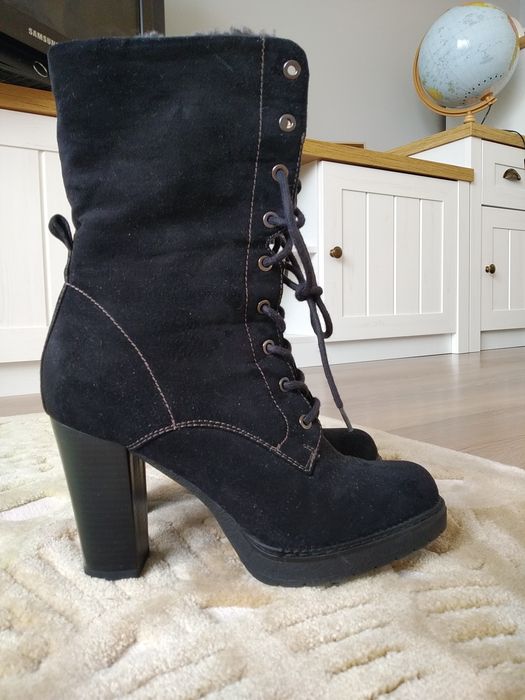Czarne buty na obcasie jak NOWE