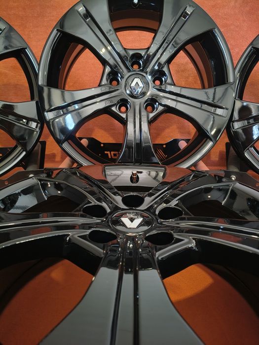 Felgi aluminiowe 17 ' 5x114,3 Renault OE -czarny połysk