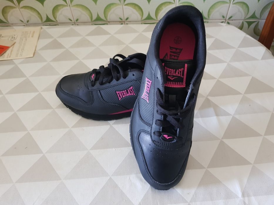 Tênis mulher 39.5 sport direct novos nunca usados
