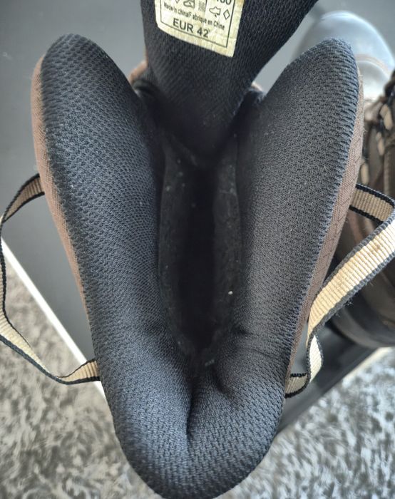 Botas de inverno Hi-Tec Cortina Waterproof 

- Cor castanha e preta.
-