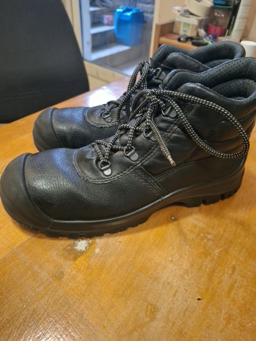 Buty robocze 43,