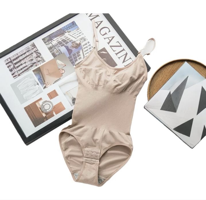 Коригуюча білизна по типу skims