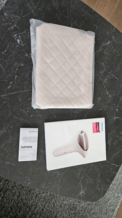 Depilator laserowy Philips Lumea 9900 IPL BRI977/00