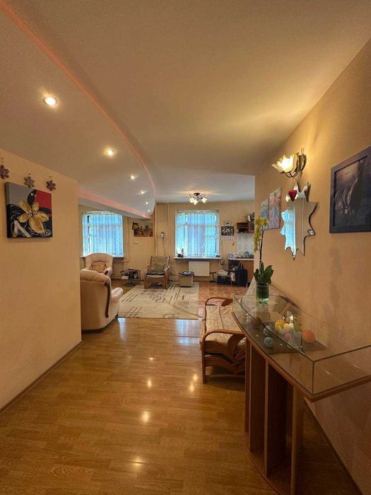 Будинок в Молодіжному