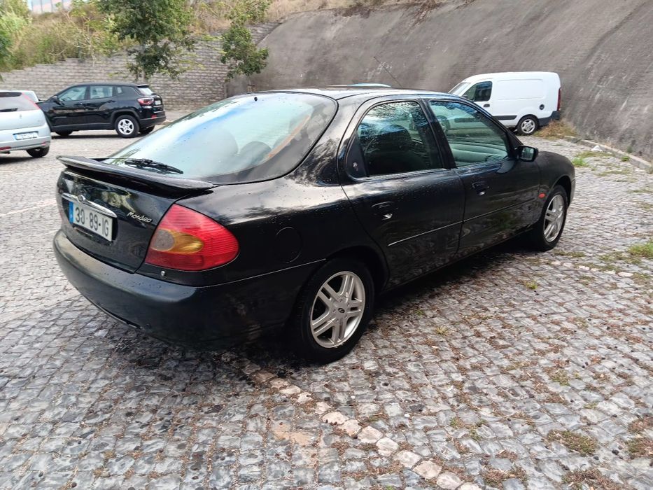 Ford mondeo 1.8 gasóleo com ac