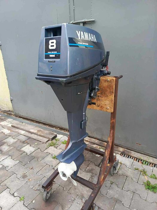 Silnik zaburtowy Yamaha 8 koni stopa L