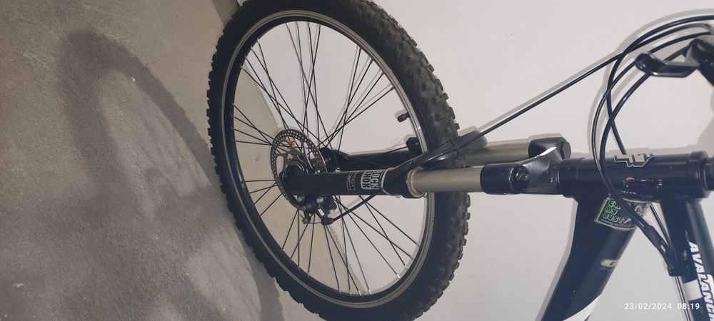 GT Avalanche 3.0 Bicycle
Size (L). 26-inch wheel with 4...4 spokes, q64365269570306122