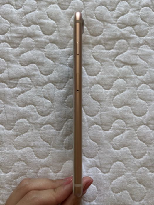 Iphone 8 Plus - 64GB - Dourado