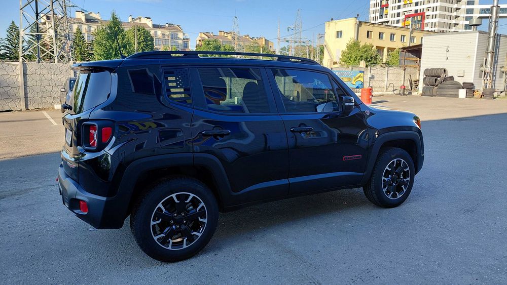 Jeep Renegade Trailhawk 2023 р 12т км пробіг