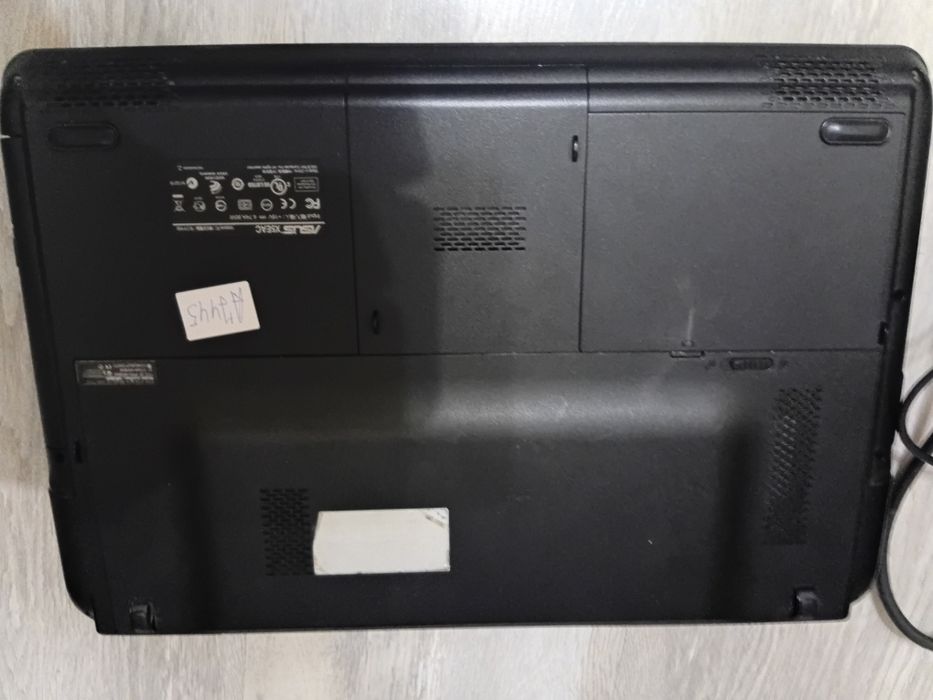 Ноутбук Asus  неробочий НА запчастини