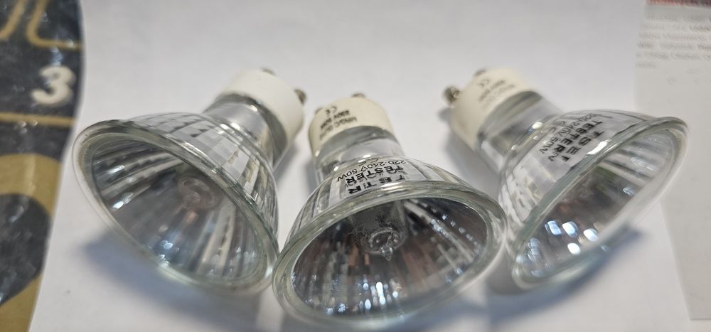 Żarówki halogenowe GU10 50 wat