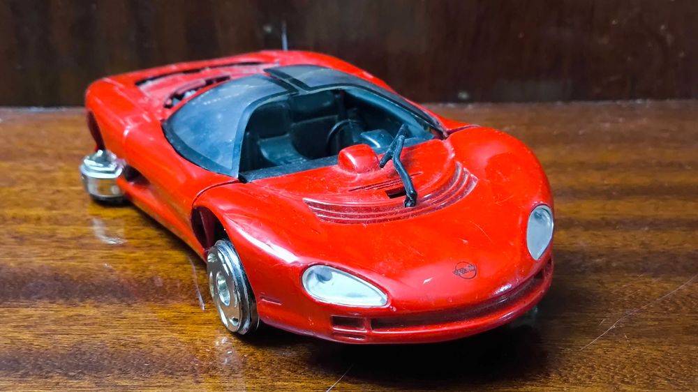 Машинка Chevrolet Corvette Indy 1/24 Motormax