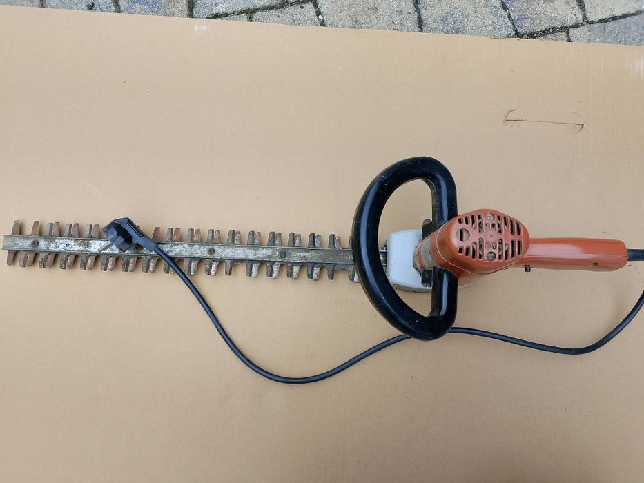 Elektryczna obcinarka do żywopłotu
