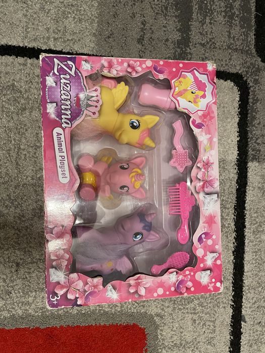 Zestaw 3 Koniki Pony z akcesoriami