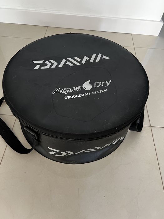Daiwa  aqua dry groundbait system - miska zanetowa z sitem i pojemnikami