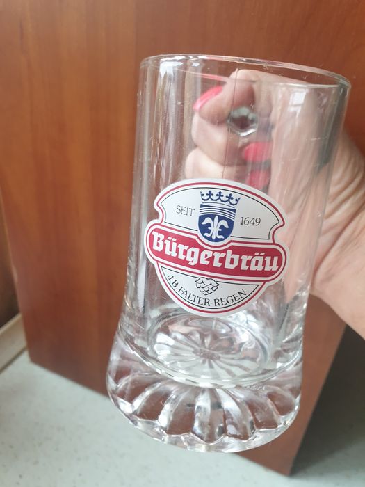 Kufel szklany 4 szt + 1 kufel do piwa Burgerbrau