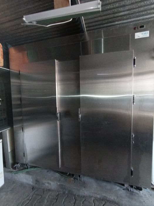 Frigorífico industrial porta dupla traseira vidro, ideal para montra