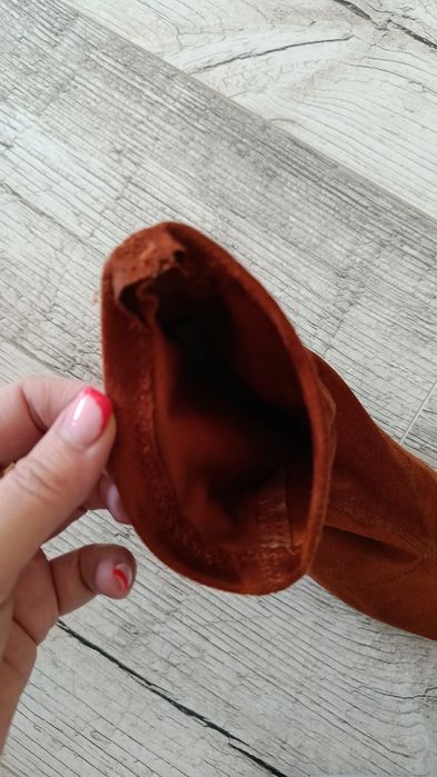 Bershka przejściowe elastyczne botki rozmiar 37