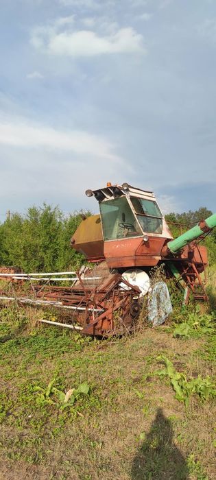 Продам комбайн нива на запчасті або весь ціна договірна