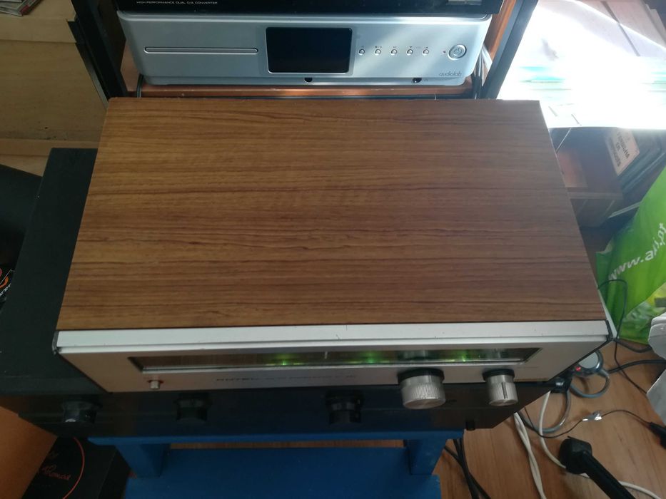 ROTEL, rádio / sintonizador RT- 222, vintage.