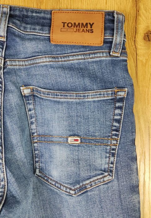 Tommy Jeans Scanton Slim damskie spodnie jeansowe w rozmiarze M - W28