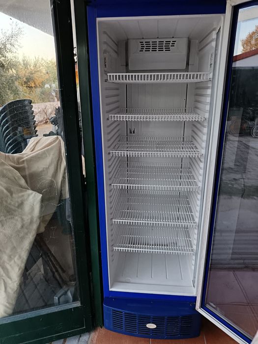 Arca vertical de frio