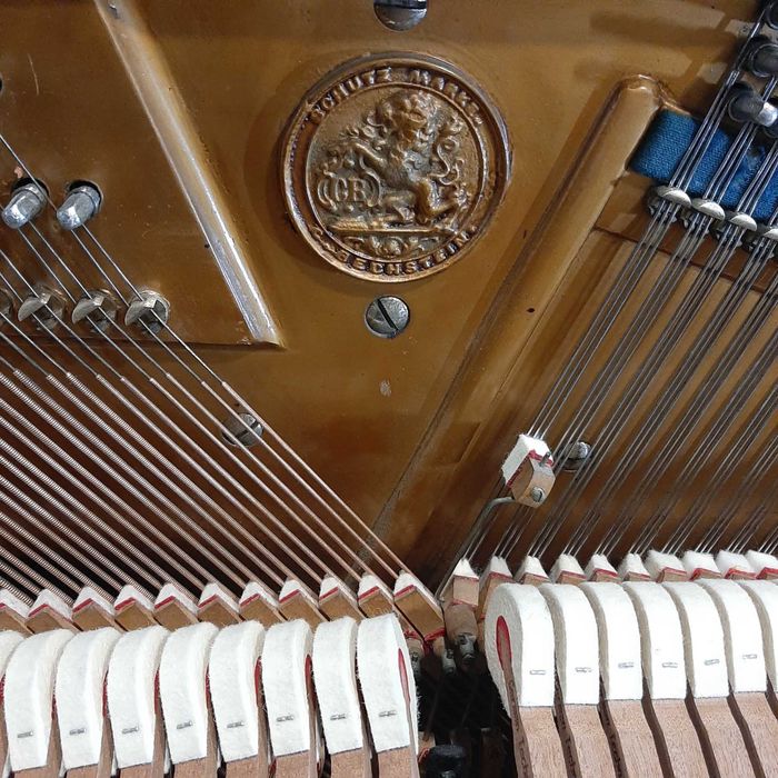 Piano vertical C.Bechstein